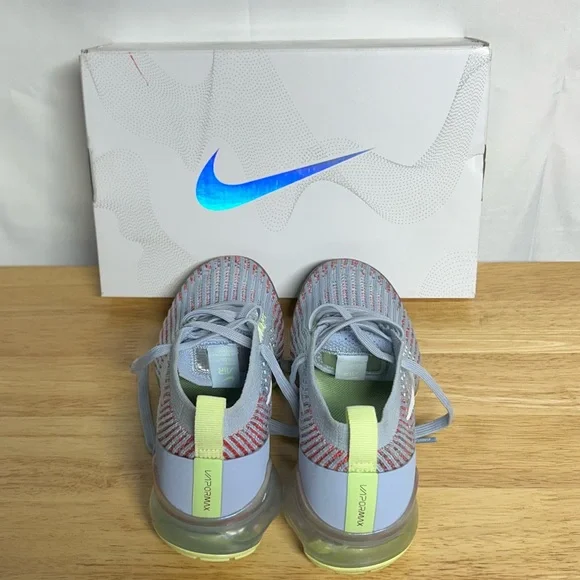 Air VaporMax Flyknit 3 - Picture 4 of 6
